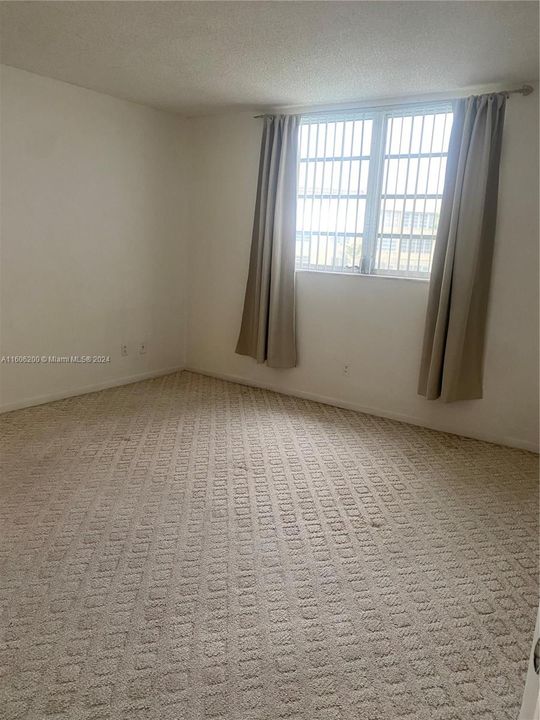 Vendido Recientemente: $125,000 (2 camas, 2 baños, 1070 Pies cuadrados)