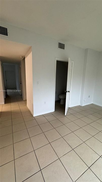 For Rent: $2,600 (3 beds, 2 baths, 1527 Square Feet)