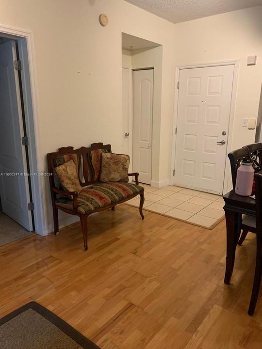 For Rent: $3,200 (3 beds, 2 baths, 1164 Square Feet)