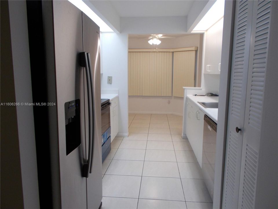 En Venta: $310,000 (2 camas, 2 baños, 1364 Pies cuadrados)