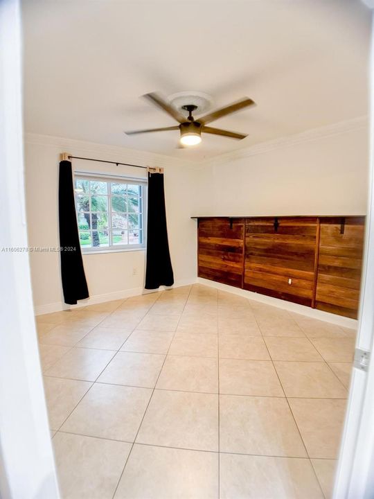 For Rent: $5,500 (4 beds, 2 baths, 2478 Square Feet)