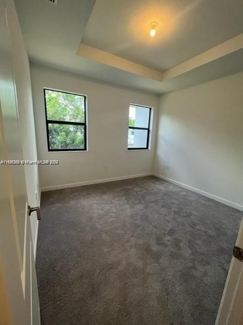 For Rent: $2,699 (3 beds, 2 baths, 1296 Square Feet)