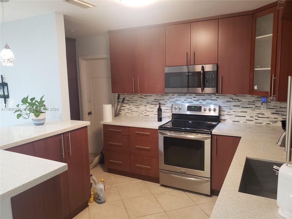 Home For Rent in Pembroke Pines