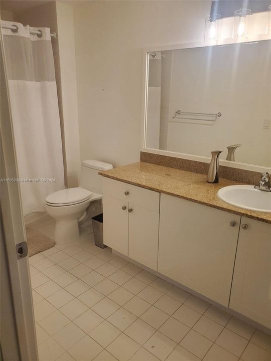 For Rent: $2,199 (1 beds, 1 baths, 703 Square Feet)
