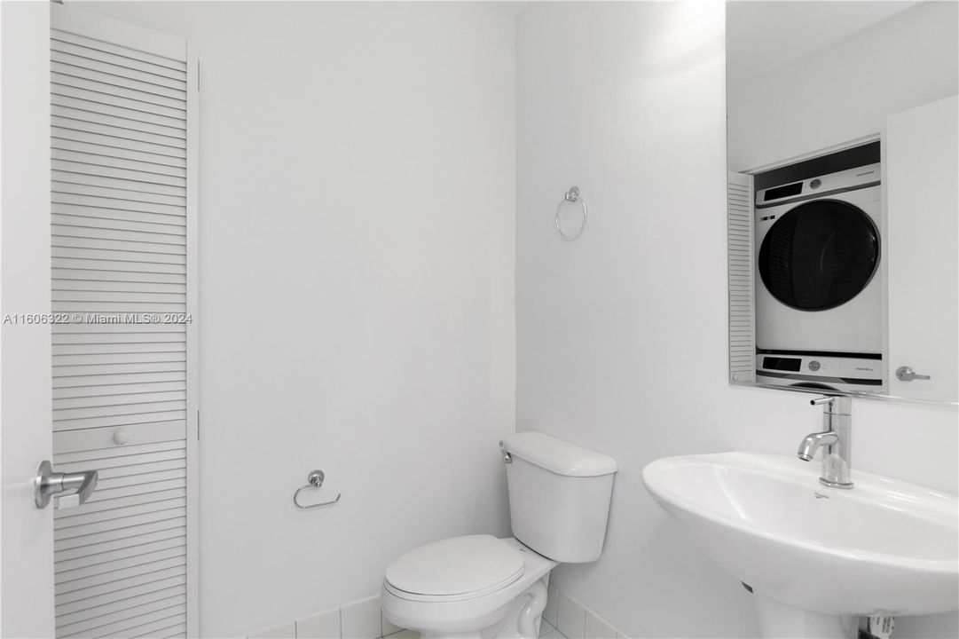 Powder room & Laundry.