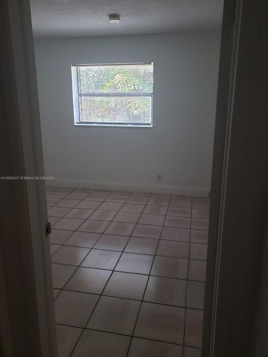 For Rent: $2,300 (3 beds, 2 baths, 0 Square Feet)