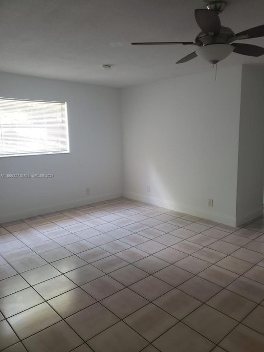 For Rent: $2,300 (3 beds, 2 baths, 0 Square Feet)