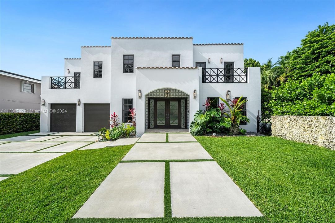 For Sale: $3,550,000 (5 beds, 5 baths, 3327 Square Feet)