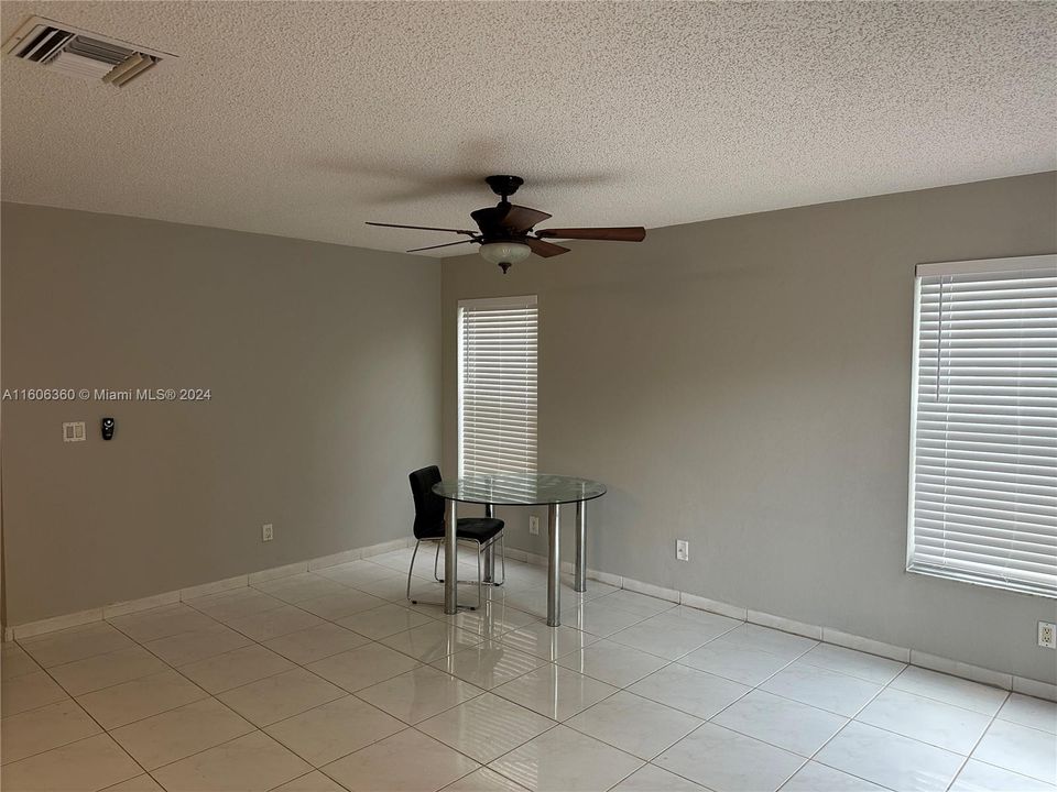 For Rent: $4,500 (4 beds, 2 baths, 2175 Square Feet)