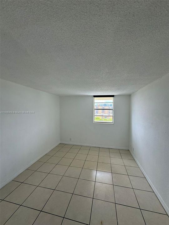 For Rent: $2,000 (1 beds, 1 baths, 605 Square Feet)