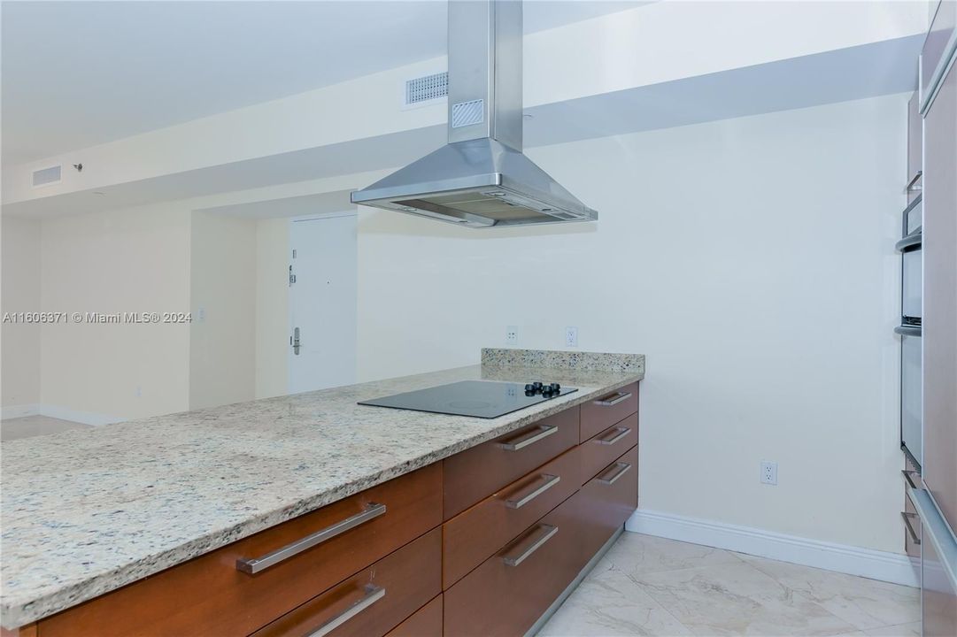 For Rent: $6,300 (2 beds, 2 baths, 1782 Square Feet)