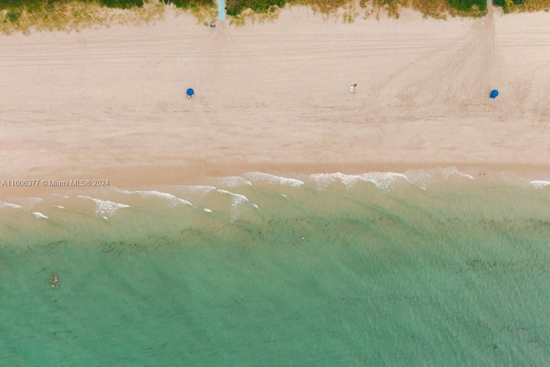 shuttle available to the beach