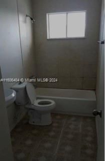 For Rent: $1,800 (2 beds, 1 baths, 840 Square Feet)