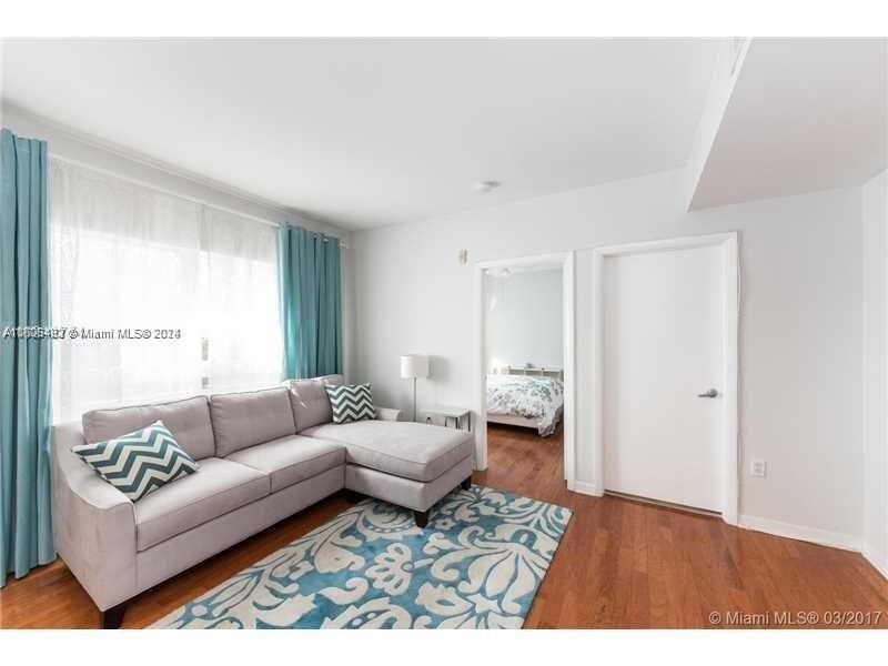 Recently Rented: $1,900 (1 beds, 1 baths, 440 Square Feet)