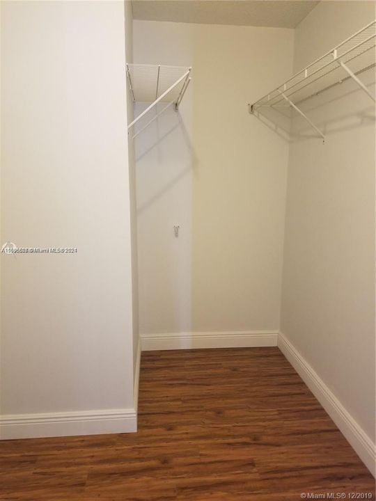 For Rent: $2,600 (2 beds, 2 baths, 1417 Square Feet)