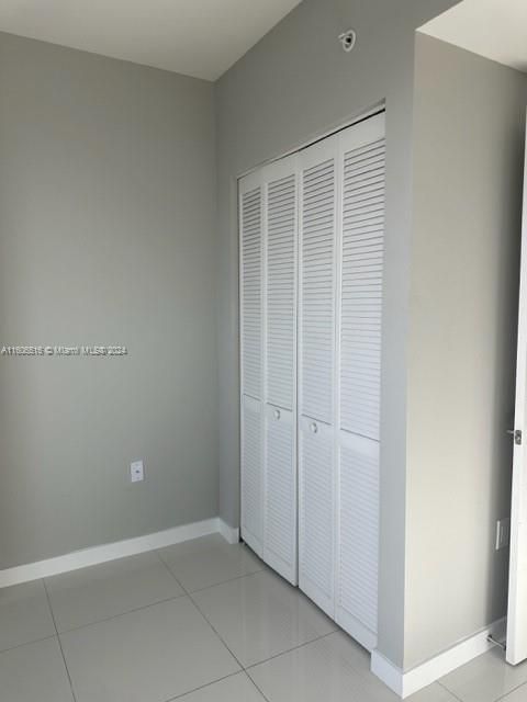 For Rent: $2,900 (2 beds, 2 baths, 1076 Square Feet)