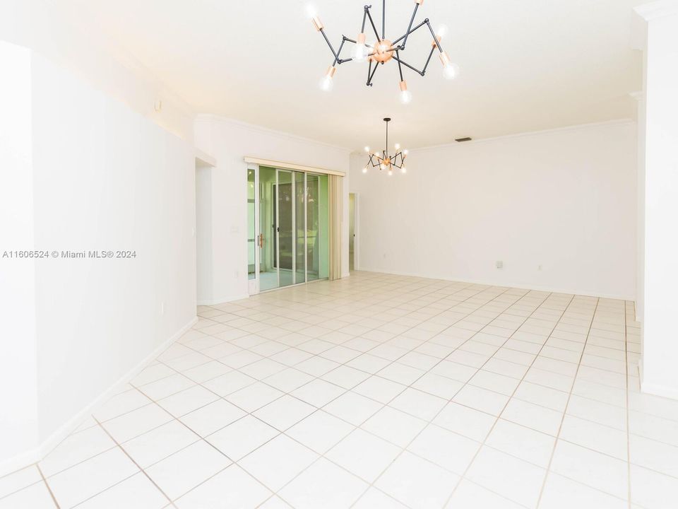 For Rent: $2,900 (3 beds, 2 baths, 1589 Square Feet)