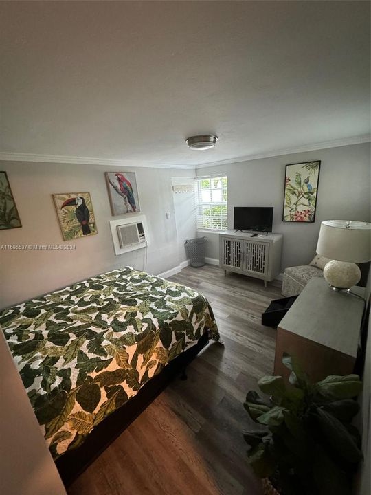 For Rent: $2,800 (2 beds, 1 baths, 675 Square Feet)