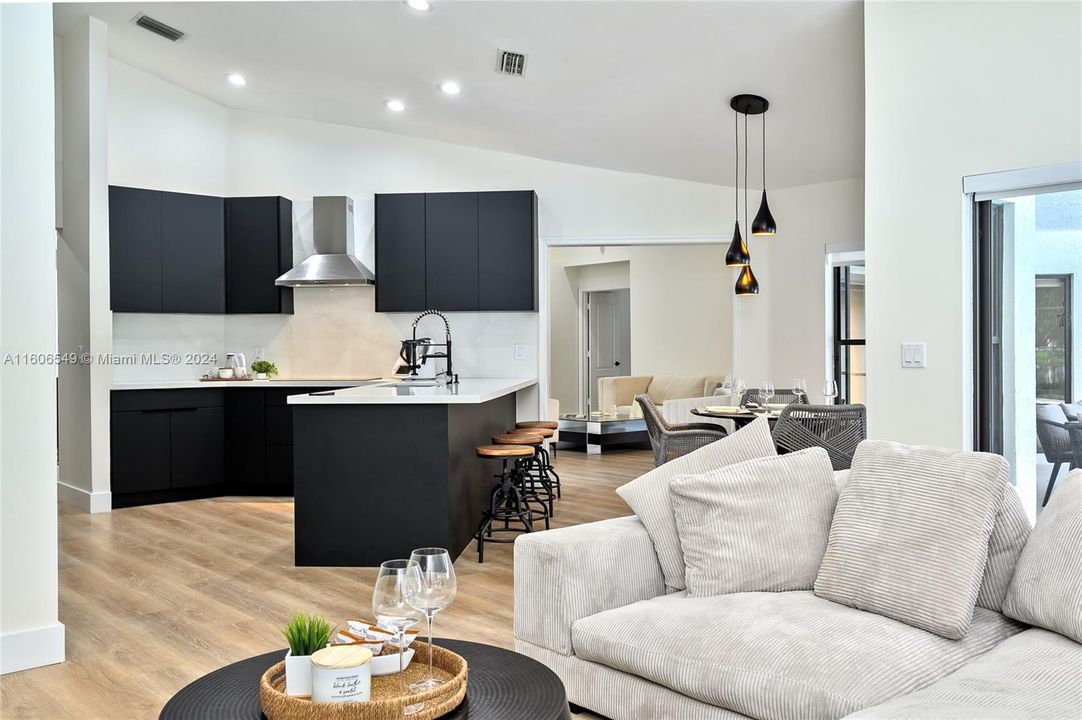 Active With Contract: $1,300,000 (4 beds, 3 baths, 2514 Square Feet)