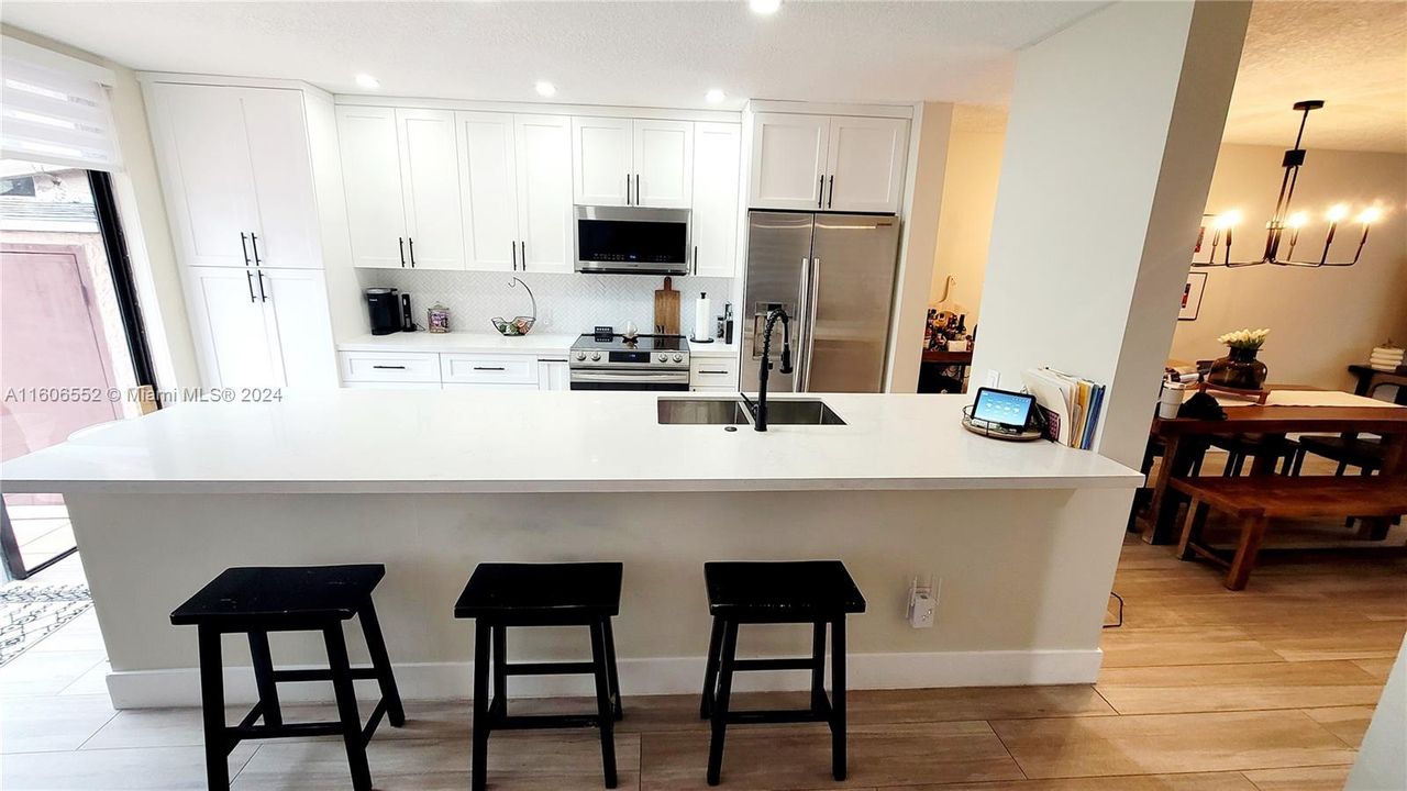 Beautifully updated kitchen