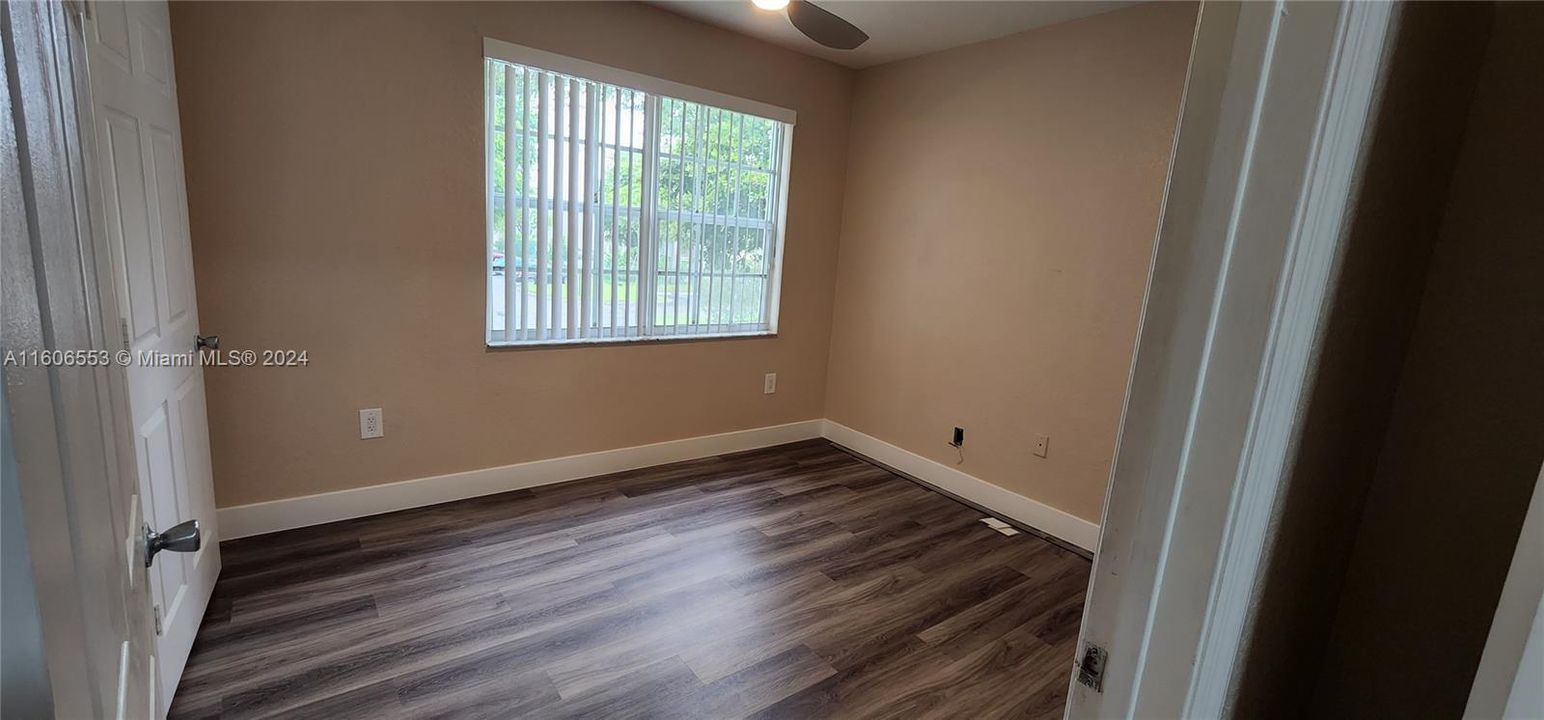 For Rent: $2,500 (2 beds, 2 baths, 1321 Square Feet)