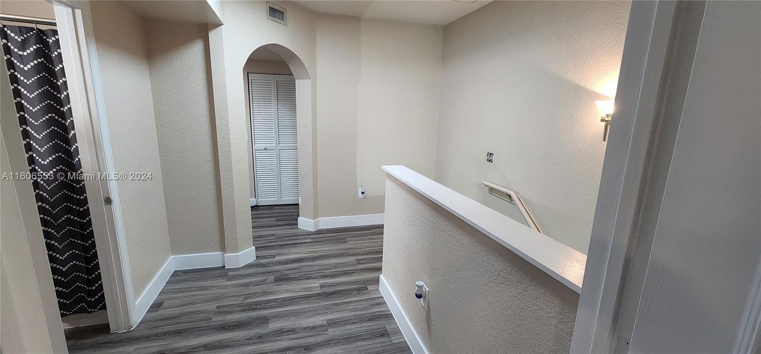 For Rent: $2,500 (2 beds, 2 baths, 1321 Square Feet)