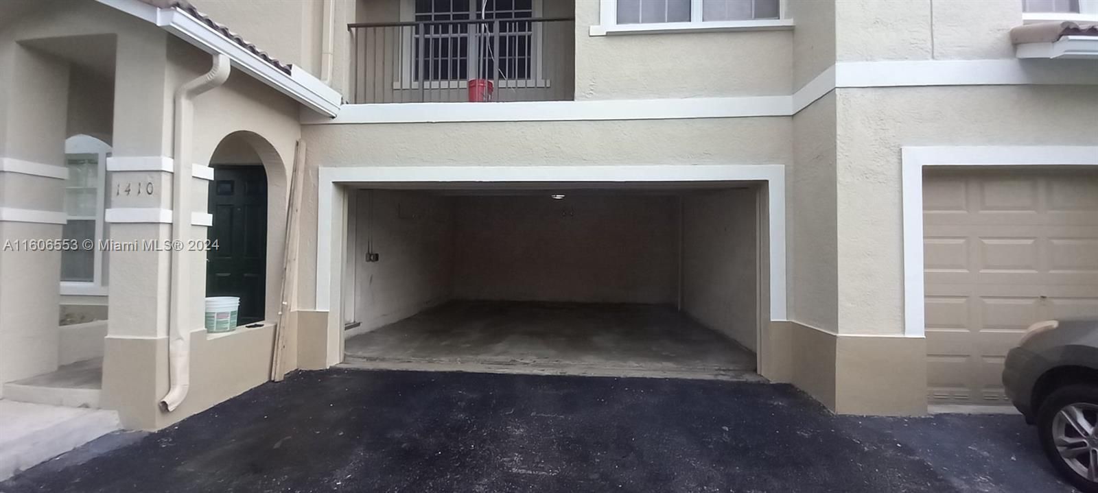 For Rent: $2,500 (2 beds, 2 baths, 1321 Square Feet)