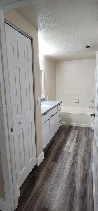 Recently Rented: $2,500 (2 beds, 2 baths, 1321 Square Feet)