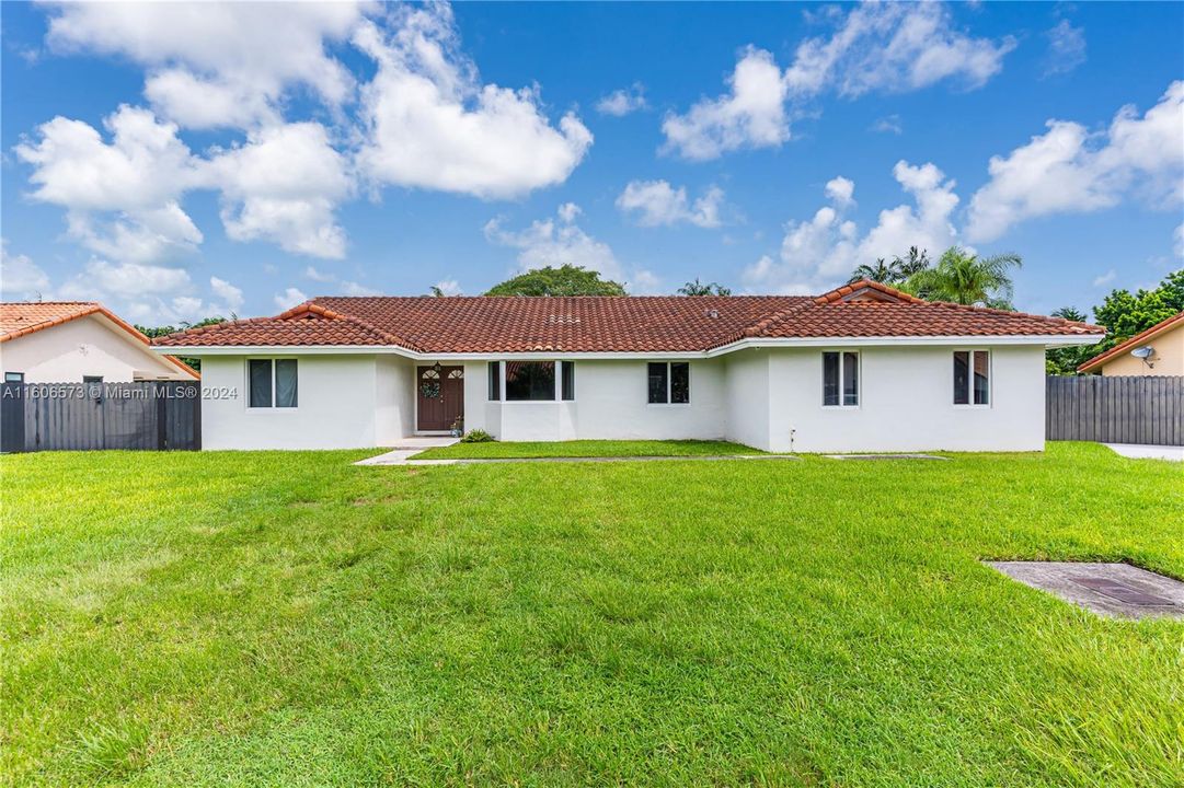 For Sale: $740,000 (3 beds, 2 baths, 2108 Square Feet)