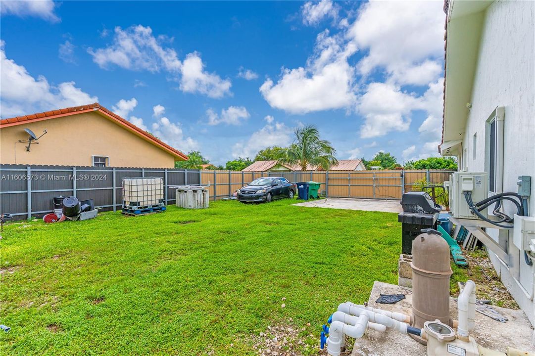 For Sale: $740,000 (3 beds, 2 baths, 2108 Square Feet)