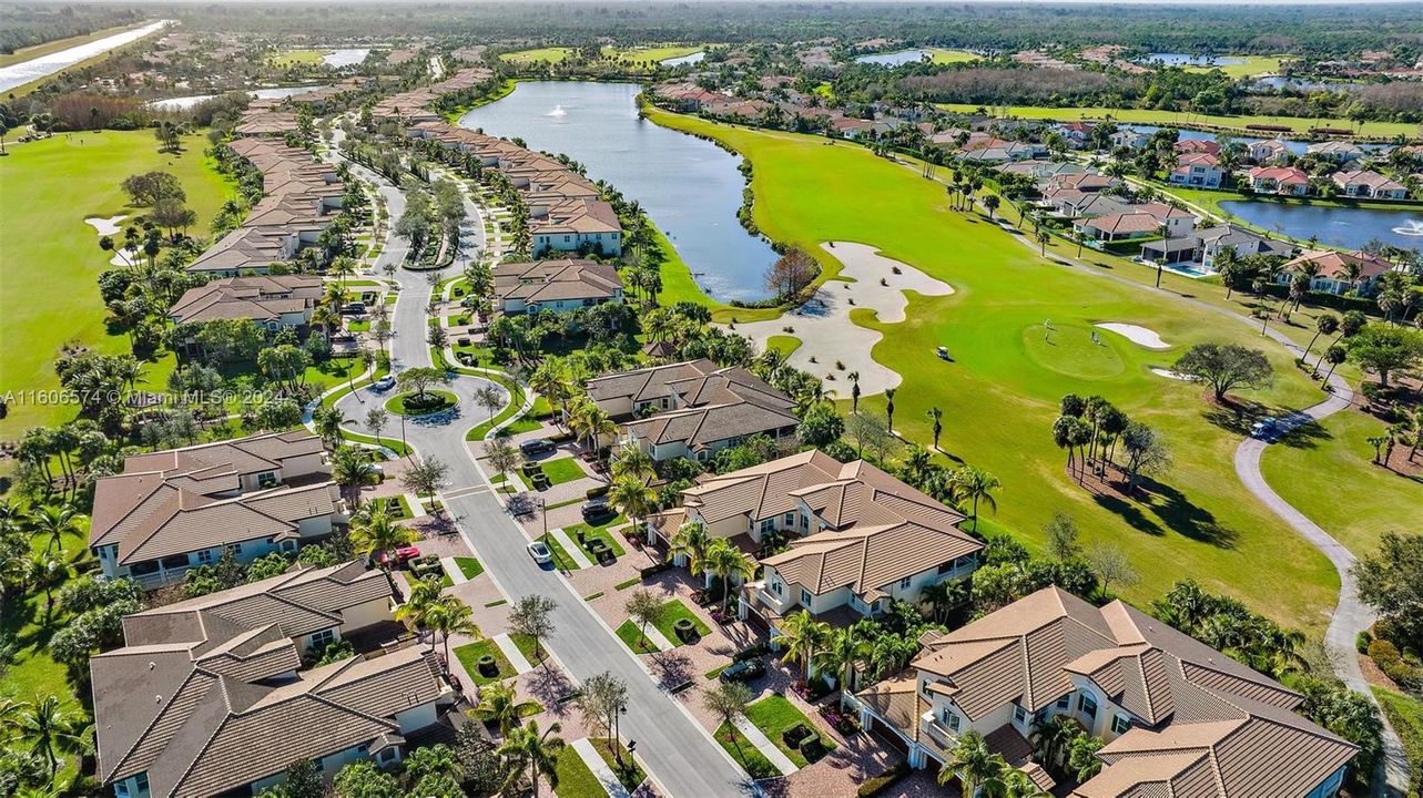 Carina Drive with golf view