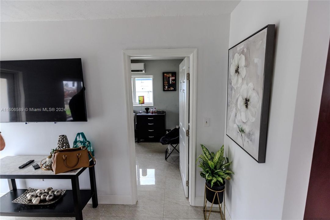 Vendido Recientemente: $580,000 (3 camas, 2 baños, 1200 Pies cuadrados)