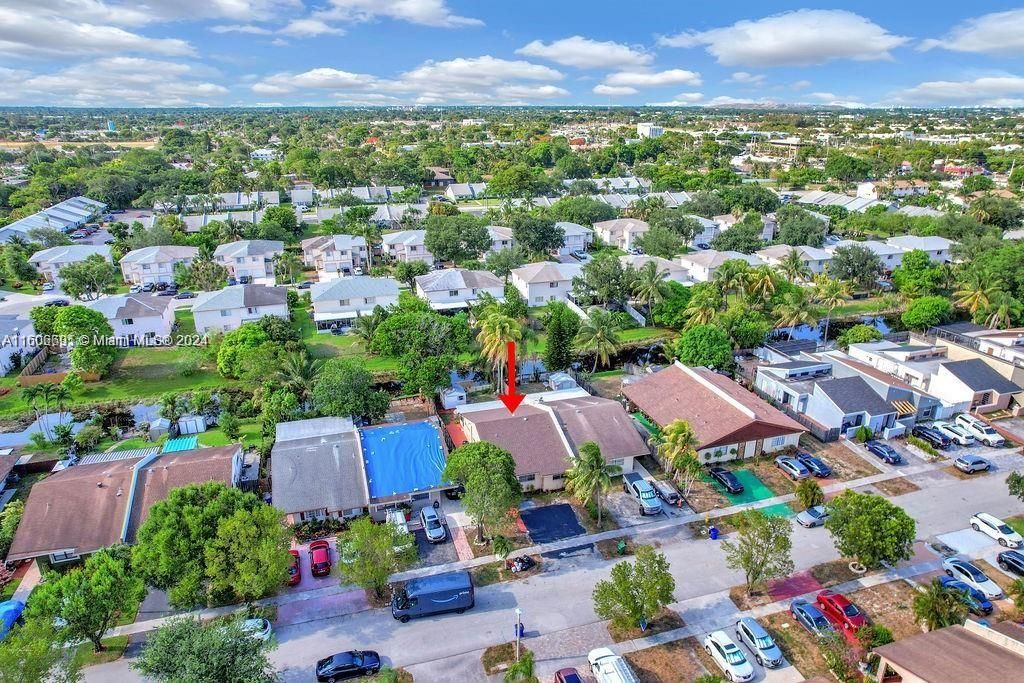 Active With Contract: $399,000 (3 beds, 2 baths, 1408 Square Feet)