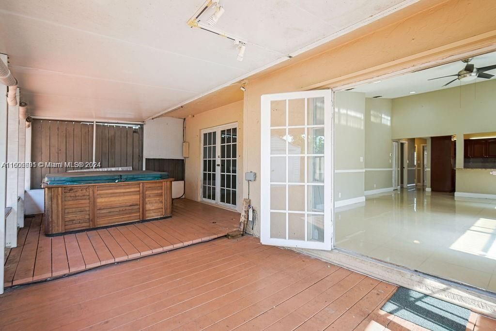 Activo con contrato: $399,000 (3 camas, 2 baños, 1408 Pies cuadrados)