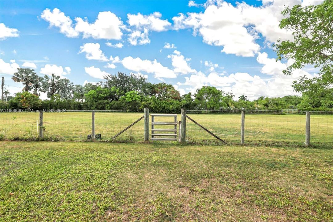 Active With Contract: $1,149,000 (0 beds, 0 baths, 0 Square Feet)