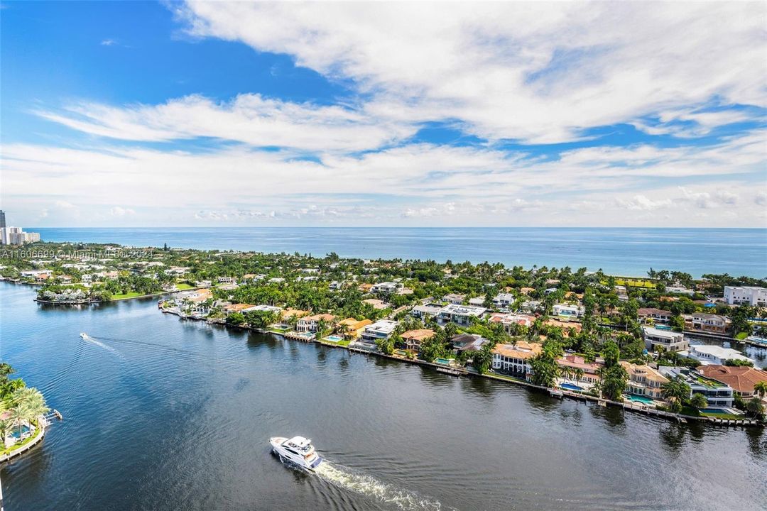 For Sale: $2,850,000 (5 beds, 3 baths, 4510 Square Feet)