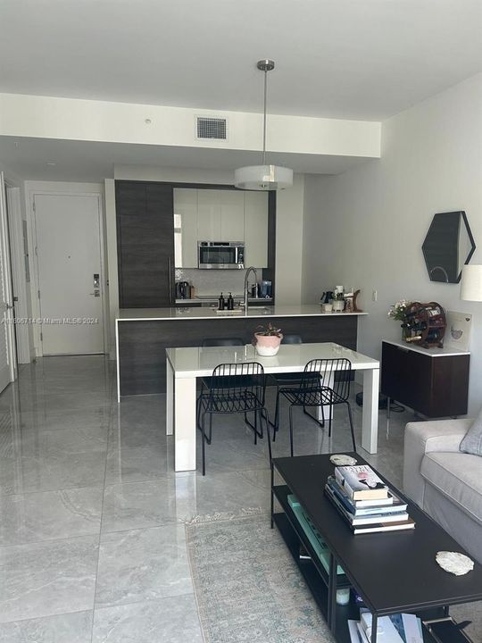 En Venta: $560,000 (1 camas, 1 baños, 0 Pies cuadrados)