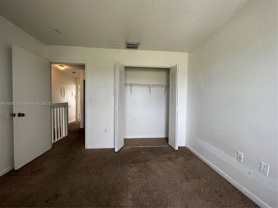 For Rent: $2,000 (2 beds, 2 baths, 1032 Square Feet)