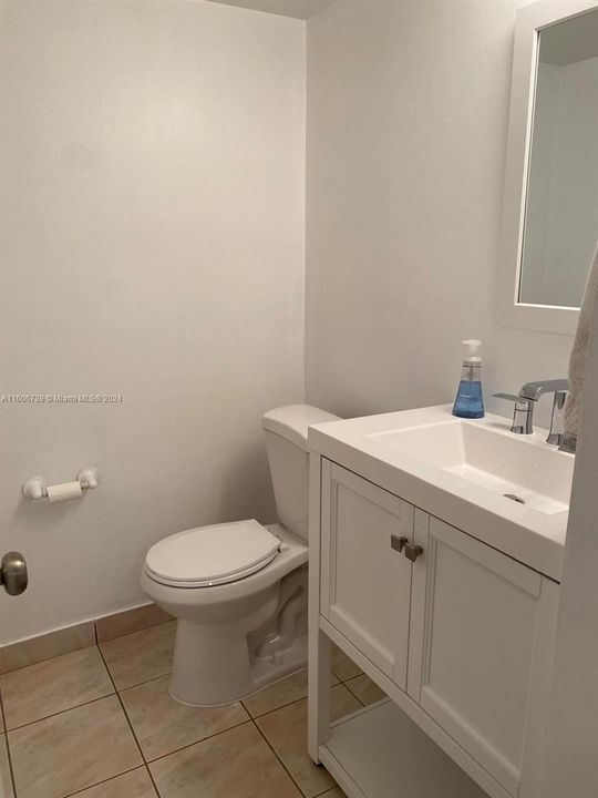 For Rent: $2,000 (1 beds, 1 baths, 778 Square Feet)