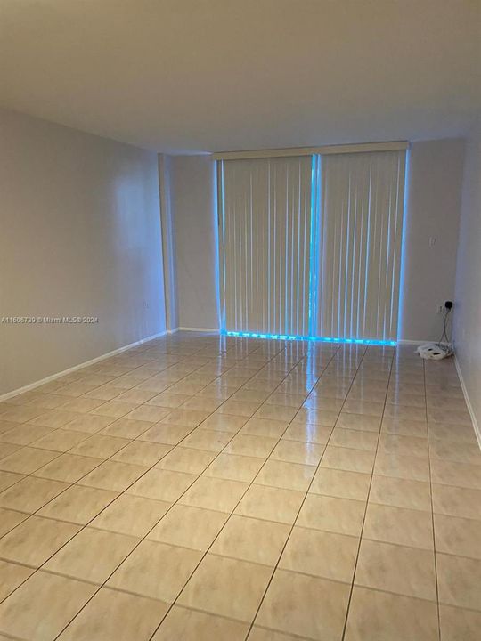 Recently Rented: $2,000 (1 beds, 1 baths, 778 Square Feet)