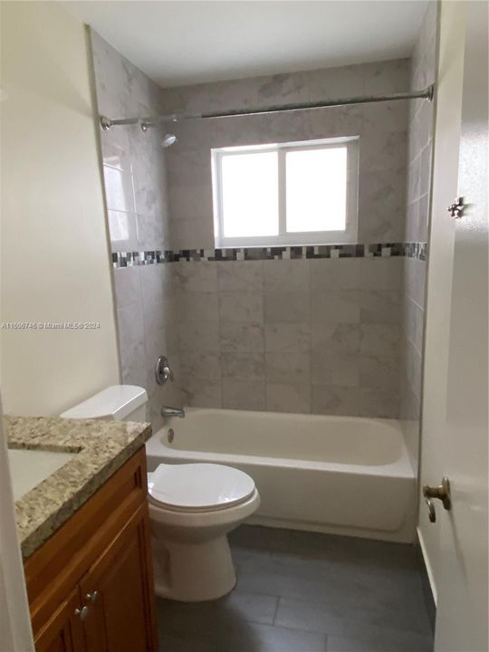 For Rent: $2,900 (3 beds, 2 baths, 3214 Square Feet)