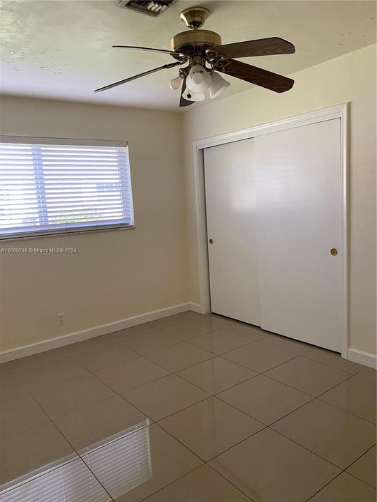 For Rent: $2,900 (3 beds, 2 baths, 3214 Square Feet)