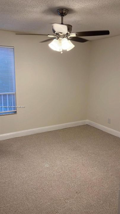 For Rent: $2,300 (2 beds, 2 baths, 1105 Square Feet)