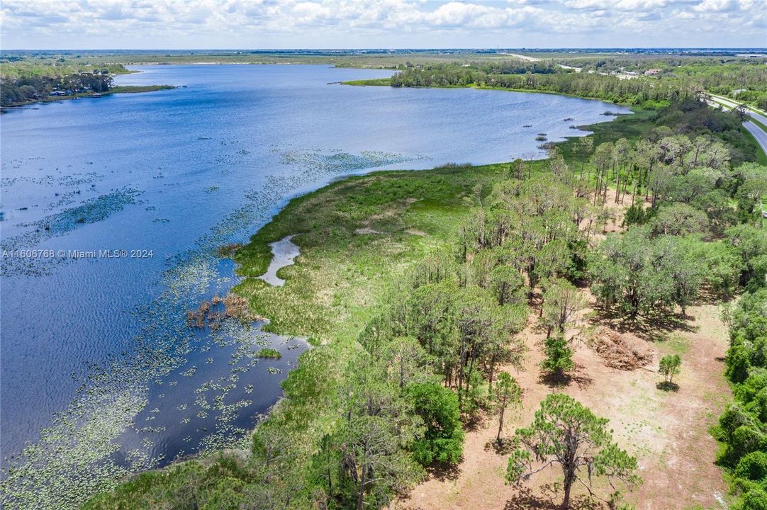 На продажу: $450,000 (5.22 acres)