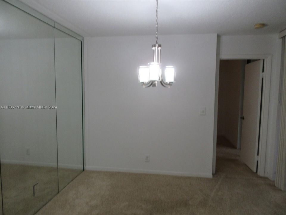 For Sale: $245,000 (2 beds, 2 baths, 955 Square Feet)