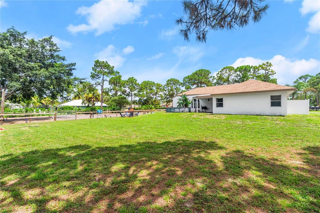 For Sale: $690,000 (4 beds, 2 baths, 1985 Square Feet)