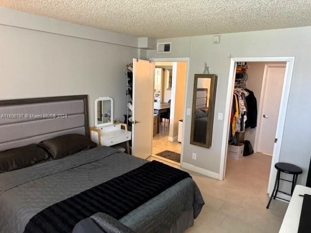 Recently Sold: $225,000 (1 beds, 1 baths, 734 Square Feet)