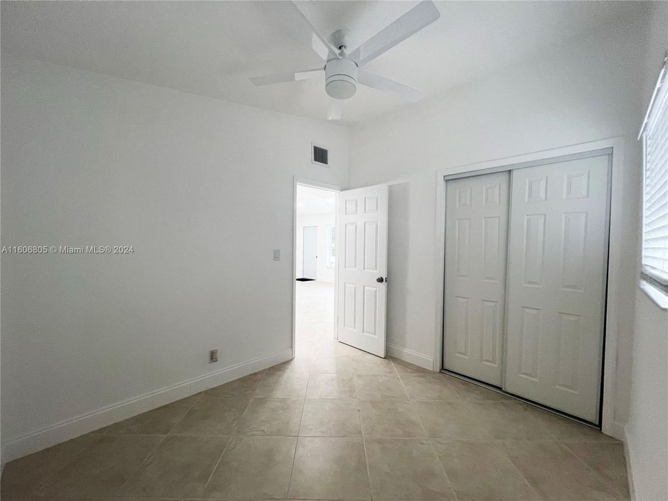 For Rent: $3,299 (3 beds, 2 baths, 1200 Square Feet)