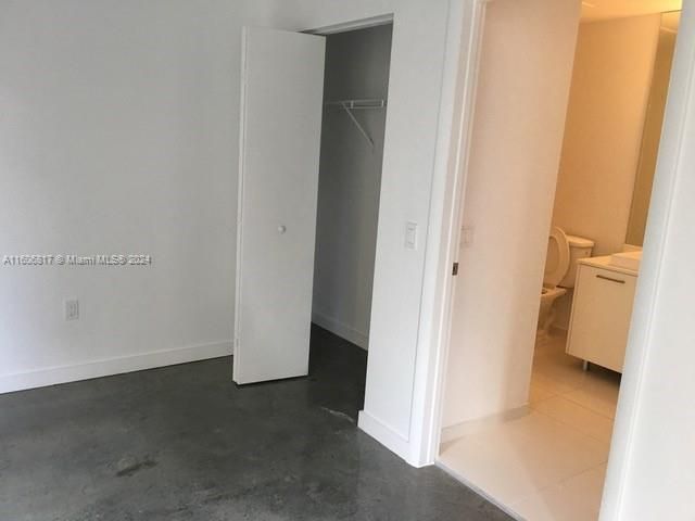 For Rent: $2,200 (0 beds, 1 baths, 430 Square Feet)