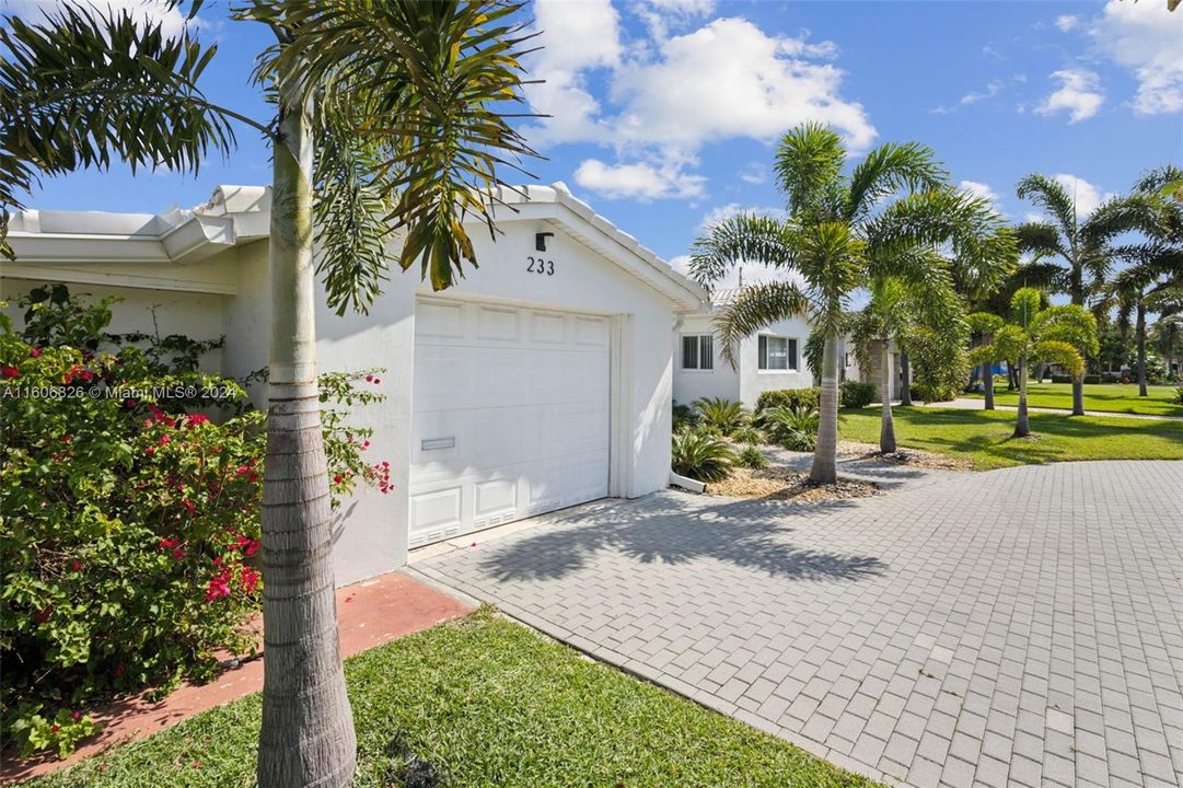 For Sale: $1,850,000 (4 beds, 3 baths, 0 Square Feet)